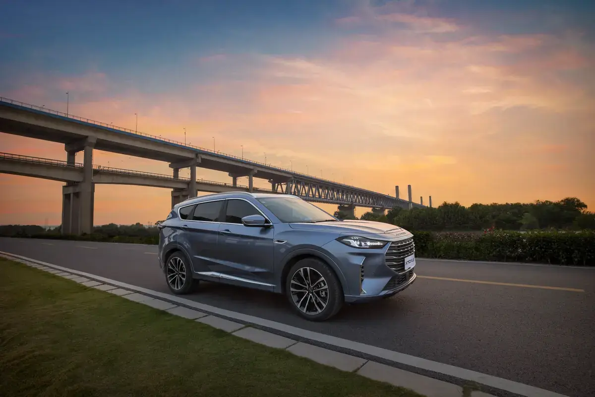 JETOUR X70 Plus — detalle de seguridad