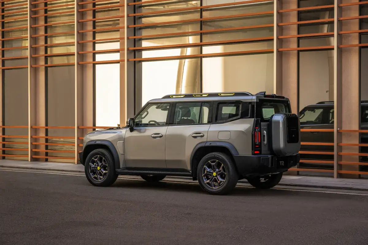 JETOUR T2 — detalle de seguridad