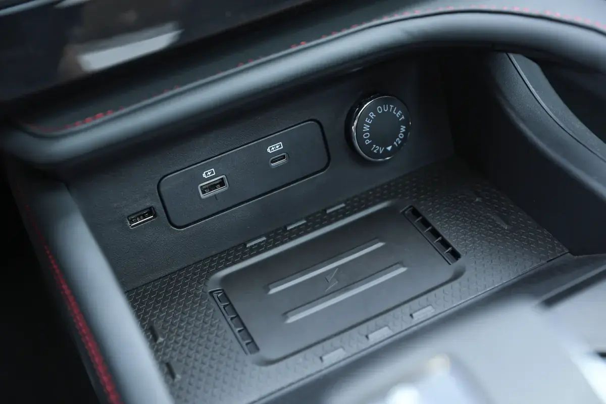 JETOUR X50 — detalle de tecnología